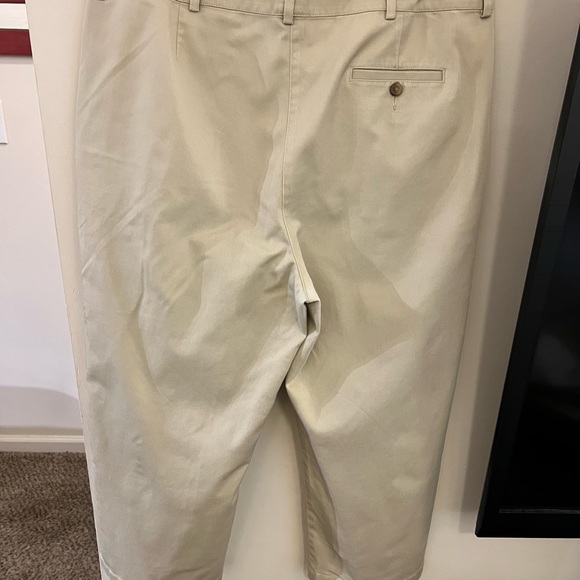 LL Bean woman’s plus size cotton Capri pants - Picture 3 of 4